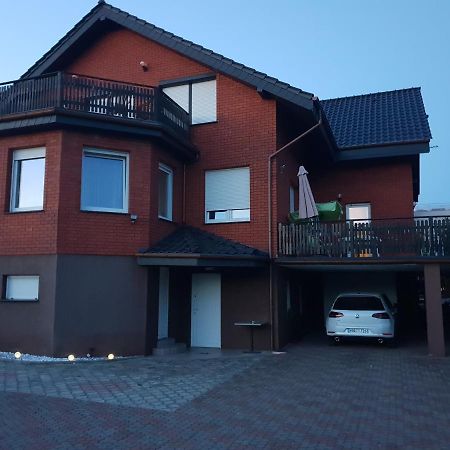 Czerwony Kamien Rubin Apartment เชียโนเซตี ภายนอก รูปภาพ